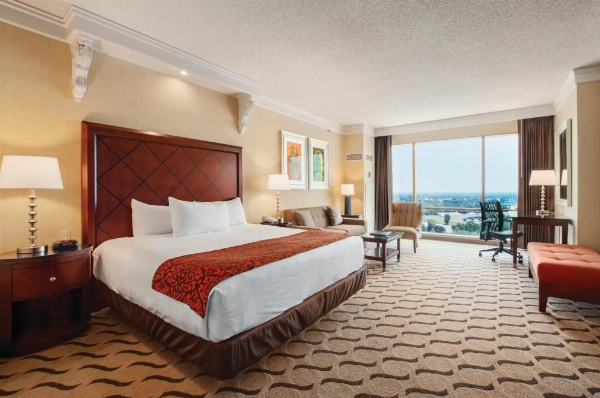 Horseshoe Bossier Casino & Hotel image 29